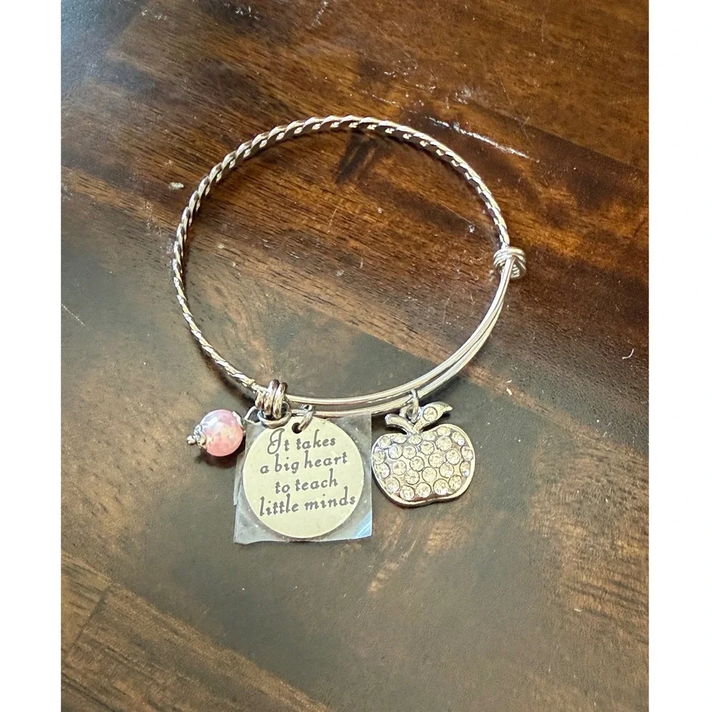 Teacher Appreciation Silver Bangle Bracelet Big Heart Teach Little Minds‎ Apple